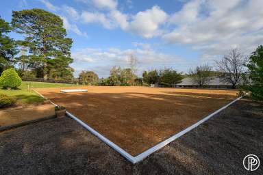 Farm For Sale - VIC - Woori Yallock - 3139 - MULTI-GENERATIONAL LIVING IN THE HEART OF THE YARRA VALLEY  (Image 2)