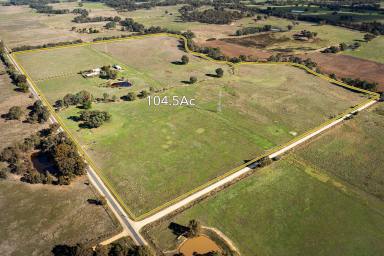 Farm For Sale - VIC - Muckleford - 3451 - The Best of Both  (Image 2)