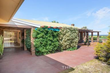 Farm For Sale - WA - Kellerberrin - 6410 - "Escape to the Country"  (Image 2)