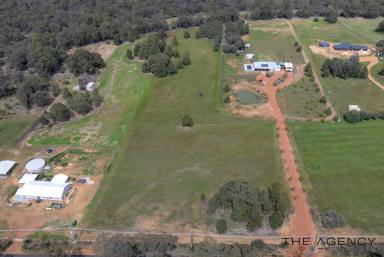 Farm For Sale - WA - Chidlow - 6556 - BUILD YOUR DREAM!!!  (Image 2)