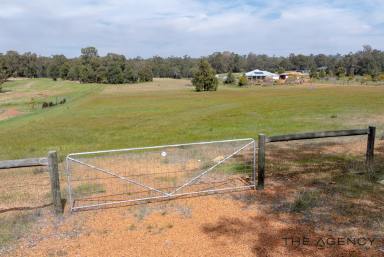 Farm For Sale - WA - Chidlow - 6556 - BUILD YOUR DREAM!!!  (Image 2)