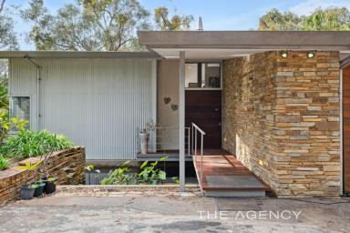 Farm For Sale - WA - Carabooda - 6033 - A MID CENTURY MODERN HIDEAWAY  (Image 2)