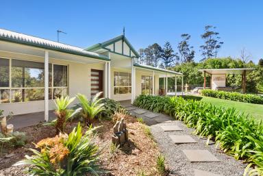 Farm For Sale - QLD - Tamborine Mountain - 4272 - Modern Farmhouse on Two Green Acres  (Image 2)