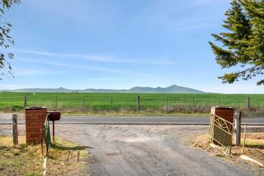 Farm For Sale - VIC - Anakie - 3213 - "Green Fields"  (Image 2)