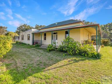 Farm For Sale - NSW - Culcairn - 2660 - Outstanding small farm with Billabong Creek frontage  (Image 2)