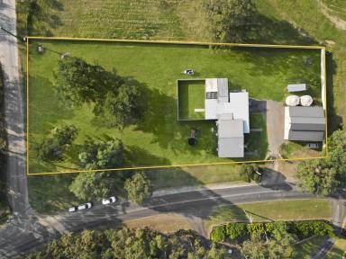 Farm For Sale - NSW - East Kurrajong - 2758 - Perfect Entry-Level Acreage with Cottage Charm!  (Image 2)