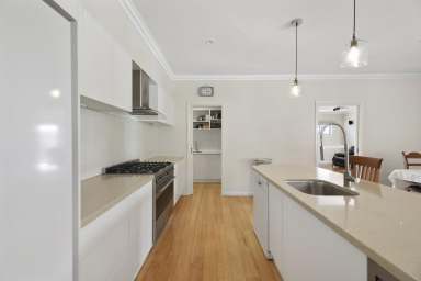 Farm For Sale - VIC - Drouin - 3818 - FLAWLESS HOME, ACRE ALLOMENT, EXCLUSIVE LOCATION  (Image 2)