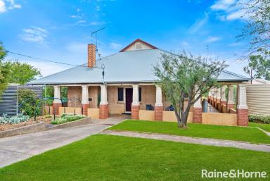 Farm For Sale - SA - Woodchester - 5255 - 'Everley' - Every inch the homestead classic on 128 country acres.  (Image 2)