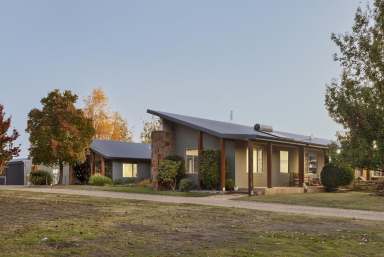 Farm Sold - VIC - Boorolite - 3723 - `REDBANK`  (Image 2)