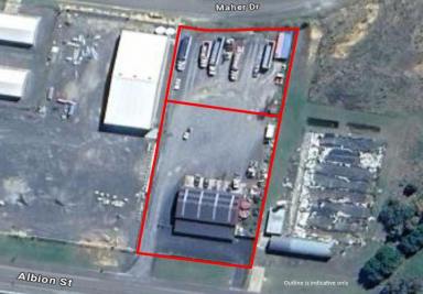 Farm For Sale - NSW - Oberon - 2787 - Freehold Industrial Building and Commercial Kitchen on large block!  (Image 2)