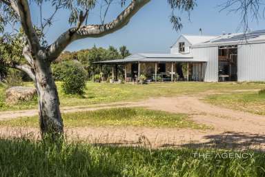 Farm For Sale - WA - Bootenal - 6532 - ONCE IN A GENERATION OPPORTUNITY  (Image 2)