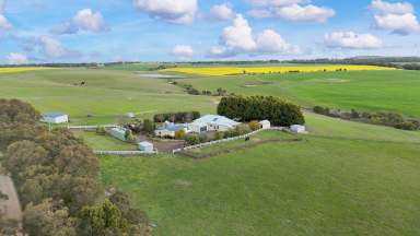 Farm For Sale - VIC - Mount Mercer - 3352 - Incredible Lifestyle Property – Beautiful Views!  (Image 2)