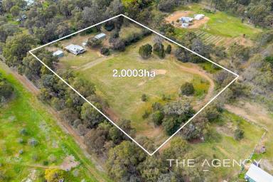 Farm For Sale - WA - Wooroloo - 6558 - "Simply Country"  (Image 2)