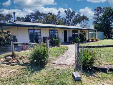 Farm For Sale - VIC - Seaton - 3858 - Perfect Family Hobby Farm/Lifestyle Property  (Image 2)