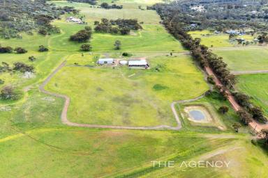 Farm For Sale - WA - West Toodyay - 6566 - "Country Delight"  (Image 2)