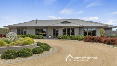 Farm For Sale - VIC - Cobram - 3644 - Pure Perfection – High End Rural Estate  (Image 2)