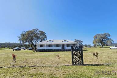 Farm For Sale - NSW - Merriwa - 2329 - FAMILY HOME ON 15 ACRES  (Image 2)