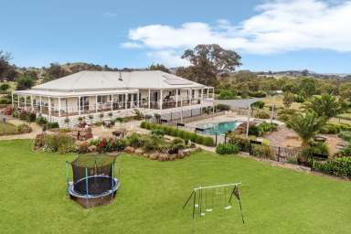 Farm For Sale - VIC - Mansfield - 3722 - Luxurious Lakeside Living in Prestigious Loyola Drive  (Image 2)