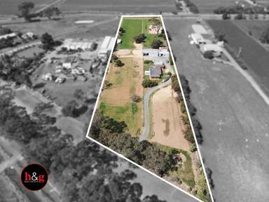 Farm For Sale - VIC - Kyvalley - 3621 - Tidy Home with Exceptional Shedding  (Image 2)