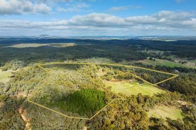 Farm For Sale - VIC - Guildford - 3451 - The Great Escape  (Image 2)