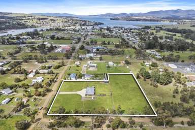 Farm For Sale - TAS - Triabunna - 7190 - Stylish contemporary living on Tassie’s East Coast  (Image 2)