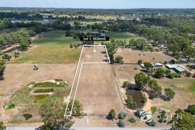 Farm For Sale - VIC - East Bendigo - 3550 - Scenic Residential Lifestyle Allotment Just 6km from CBD  (Image 2)