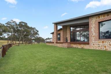 Farm Auction - NSW - Goulburn - 2580 - Luxury Country Living  (Image 2)