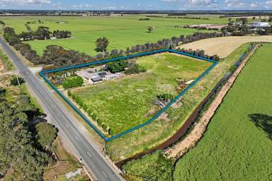 Farm For Sale - VIC - Echuca - 3564 - Country Living  (Image 2)