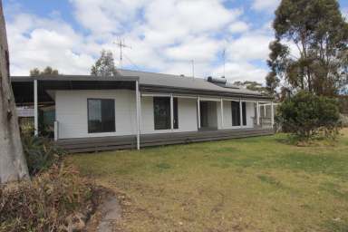 Farm For Sale - VIC - Moormbool West - 3523 - CHARMING 82 ACRE HOBBY FARM  (Image 2)