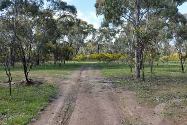 Farm For Sale - VIC - Ararat - 3377 - Perfect Weekender or Lifestyle Block  (Image 2)