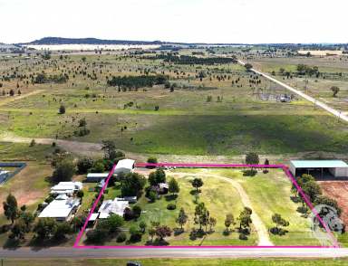 Farm For Sale - NSW - Boggabri - 2382 - HOUSE/SHED/4 TITLES - ON ALMOST 2 ACRES!  (Image 2)