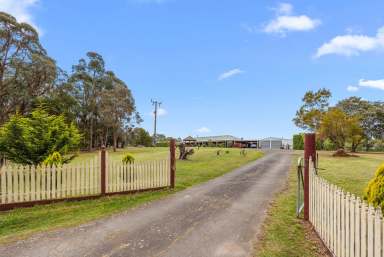 Farm For Sale - VIC - Smythes Creek - 3351 - Beautiful Family Home in Peaceful Location  (Image 2)