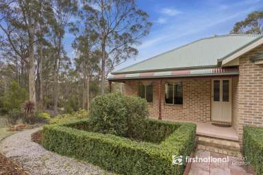 Farm For Sale - TAS - Kingston - 7050 - Country Charm Plus City Convenience  (Image 2)