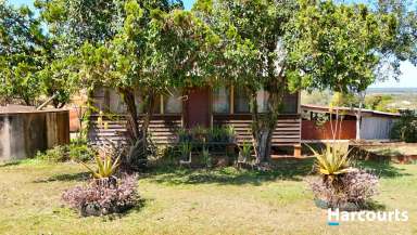 Farm For Sale - QLD - Childers - 4660 - 24 ACRES - 3 MINTUES TO TOWN - 1 BEDROOM COTTAGE  (Image 2)