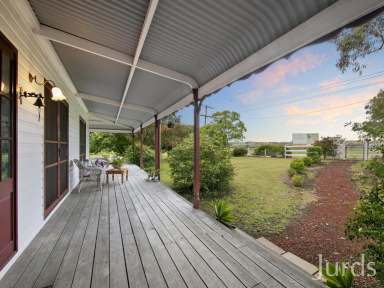 Farm For Sale - NSW - Lochinvar - 2321 - Conveniently Country  (Image 2)