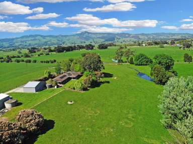 Farm Tender - VIC - Gainsborough - 3822 - "Neighbours? What Neighbours? Live Your Best Life in Peace at 829 Bona Vista Road!"  (Image 2)