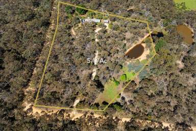 Farm For Sale - VIC - Chewton - 3451 - It's Oh So Quiet  (Image 2)