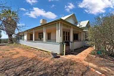 Farm For Sale - VIC - Yelta - 3505 - Renovate or rebuild...the choice is yours!  (Image 2)