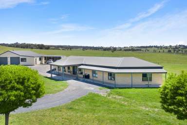 Farm For Sale - NSW - Kandos - 2848 - Escape to the Serenity of Country Living but have the convenience of being in town  (Image 2)