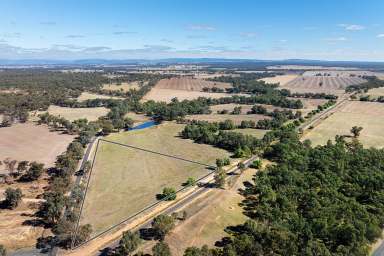 Farm For Sale - VIC - Bealiba - 3475 - Feels like country  (Image 2)