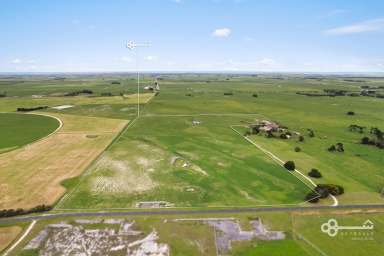 Farm For Sale - SA - Mount Schank - 5291 - 63 Acres of Prime Rural Land  (Image 2)