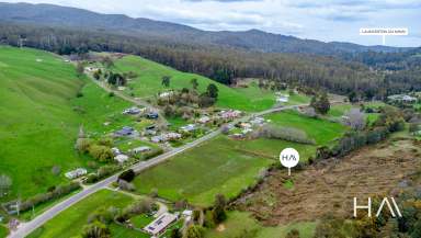 Farm For Sale - TAS - Lilydale - 7268 - Lilydale's Perfect Parcel  (Image 2)