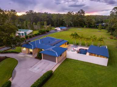 Farm For Sale - NSW - Old Bar - 2430 - STUNNING FAMILY RETREAT  (Image 2)