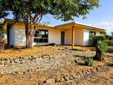 Farm For Sale - QLD - Mareeba - 4880 - Charming 3-Bedroom Solid Block Home in Prime Location  (Image 2)