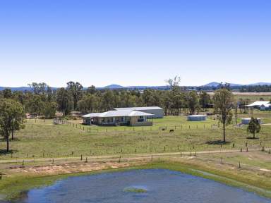 Farm For Sale - QLD - College View - 4343 - Rural lifestyle meets modern convenience!  (Image 2)