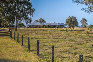 Farm For Sale - QLD - Glamorgan Vale - 4306 - DISCOVER YOUR SOMERSET PARADISE: "THE RIDGE"  (Image 2)