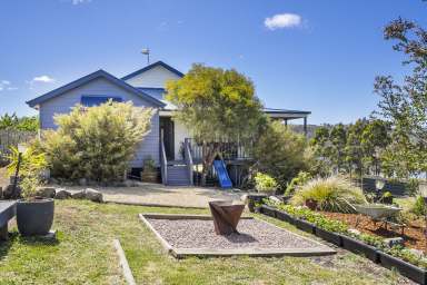 Farm For Sale - TAS - Carlton River - 7173 - That Rare Find -  3 living rooms, 4 bedrooms overlooking Carlton River  (Image 2)