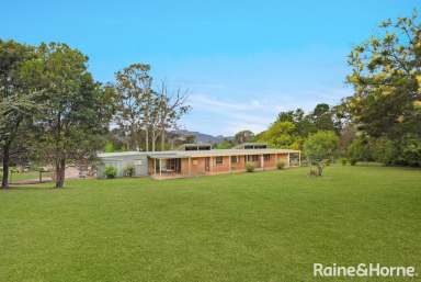 Farm For Sale - NSW - Kangaroo Valley - 2577 - Ideal Village Acreage Living  (Image 2)