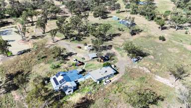 Farm For Sale - NSW - Wee Waa - 2388 - ESCAPE TO THE TRANQUILITY OF RURAL LIFE  (Image 2)