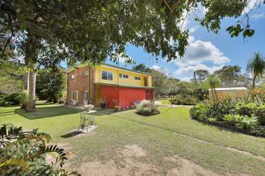 Farm For Sale - QLD - Sarina - 4737 - Stunning Rural Retreat Just Minutes from Sarina – 38 Muggleton Street, Sarina  (Image 2)